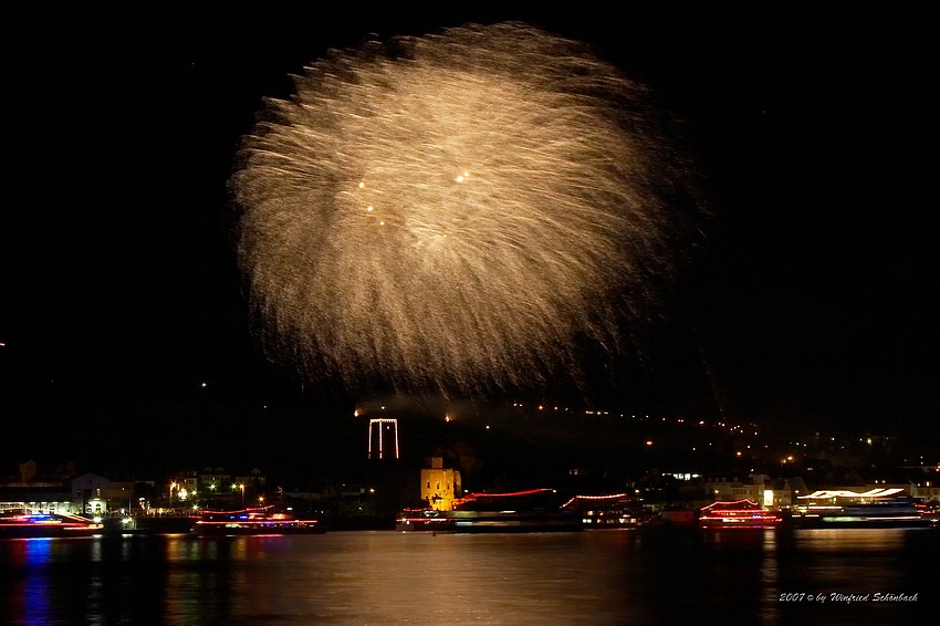 Rhein im Feuerzauber in Rdesheim ( 32 )