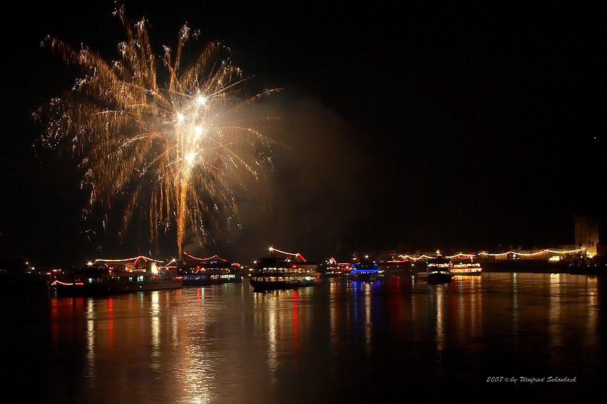 0098 - Rhein in Flammen 2007 in St. Goarshausen