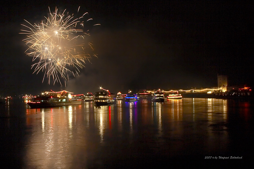 0109 - Rhein in Flammen 2007 in St. Goarshausen