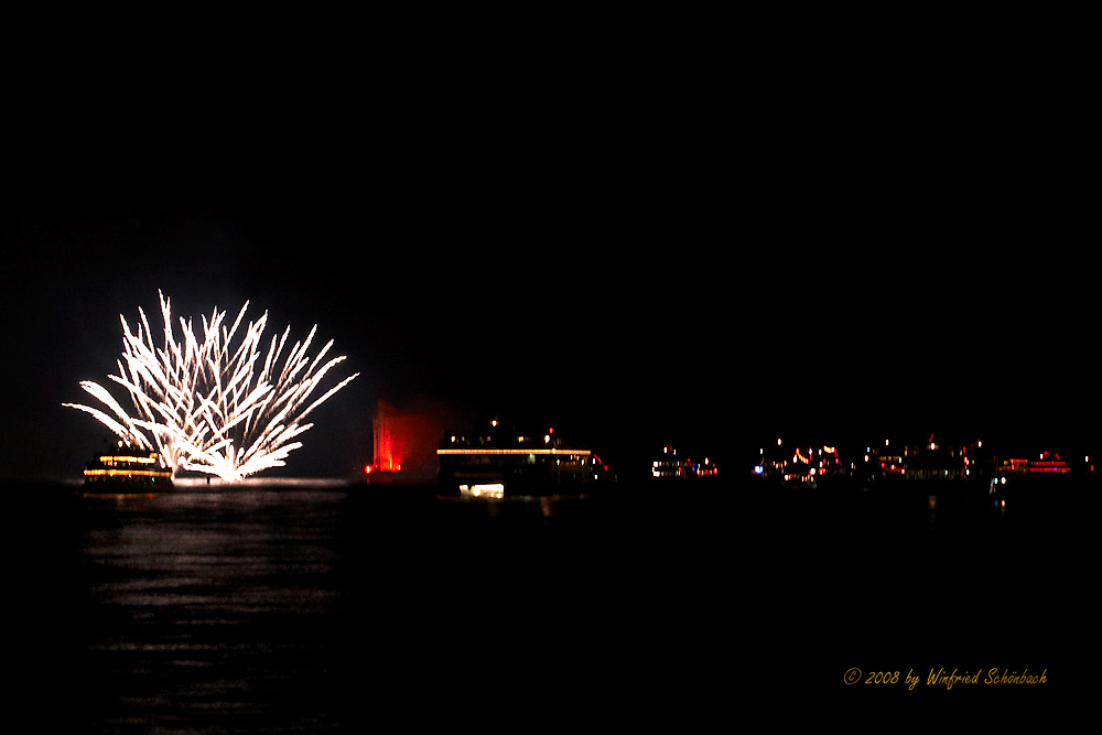 (017) Feuerwerk am Museturm