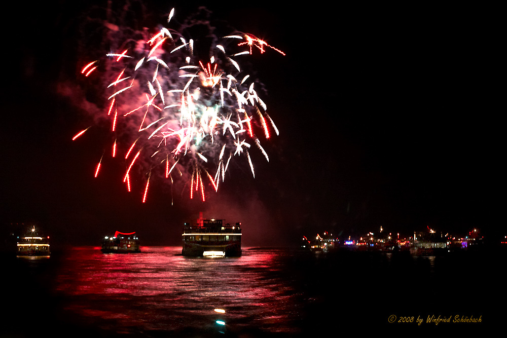 (019) Feuerwerk am Museturm